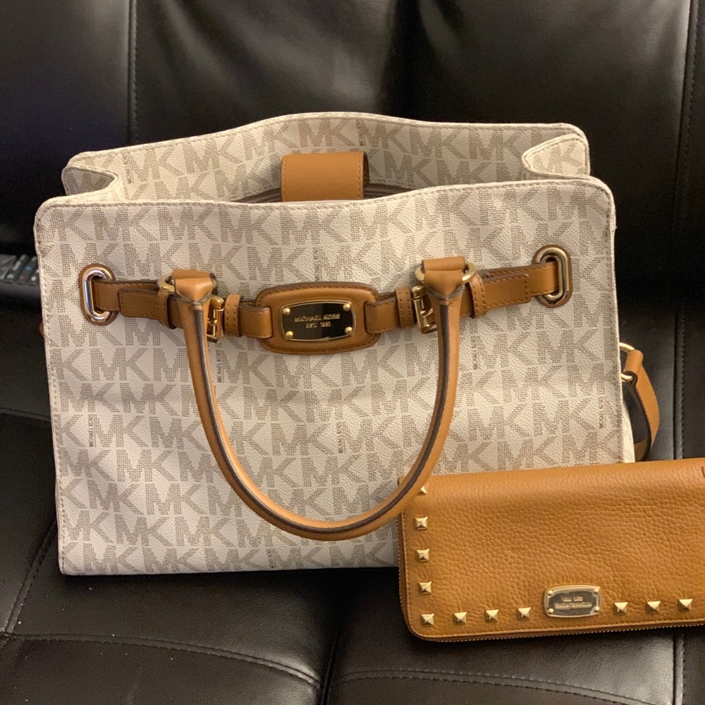 Michael Kors purse and wallet